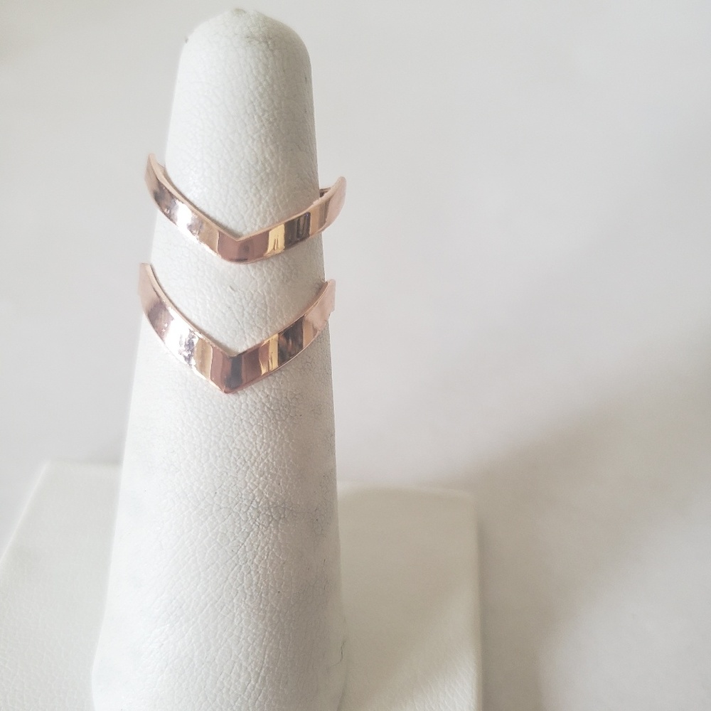 Double Chevron Style Ring